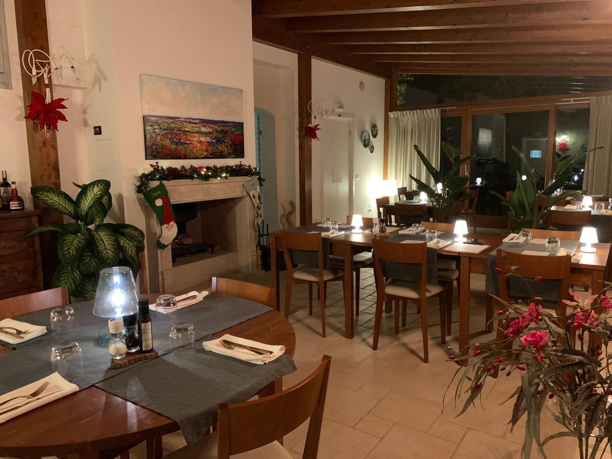 Gastronomic B&B Carlocarla Monte San Pietrangeli Luaran gambar