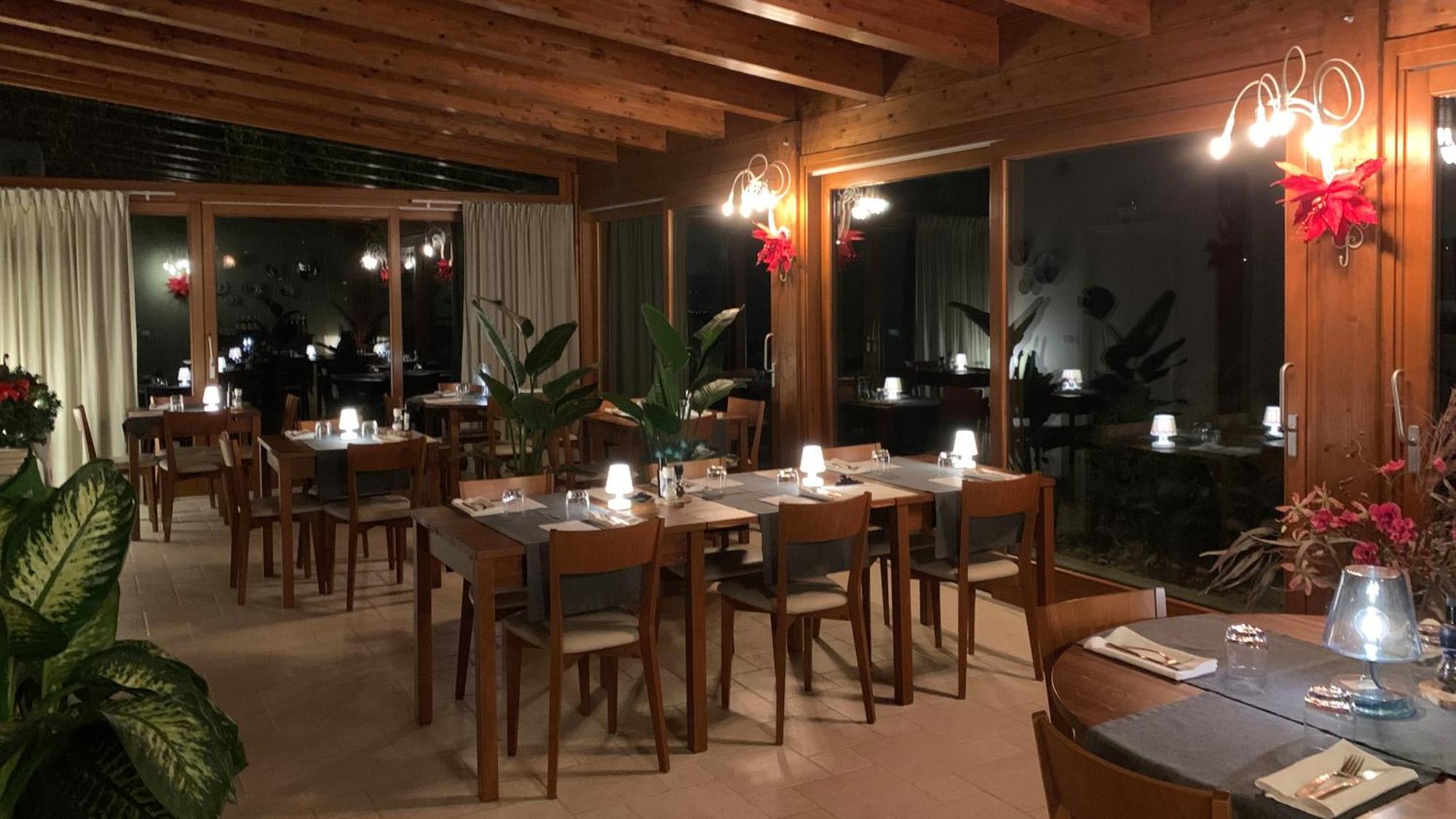 Gastronomic B&B Carlocarla Monte San Pietrangeli Luaran gambar