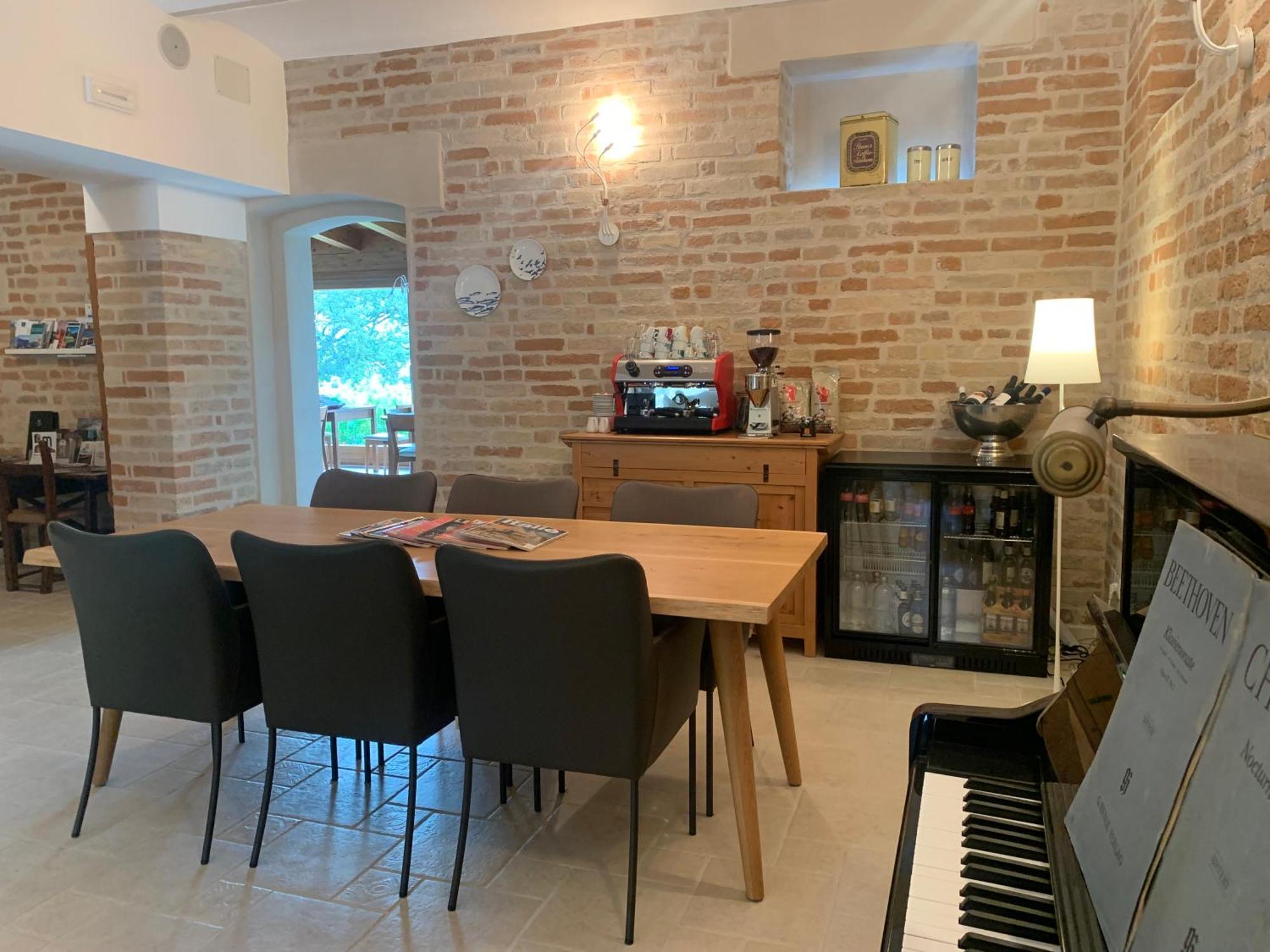 Gastronomic B&B Carlocarla Monte San Pietrangeli Luaran gambar