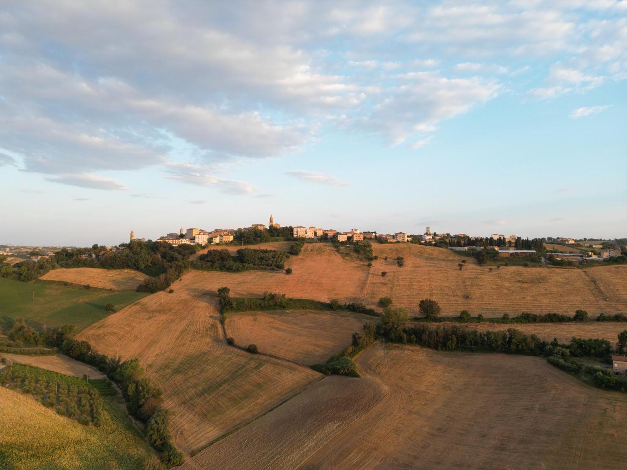 Gastronomic B&B Carlocarla Monte San Pietrangeli Luaran gambar