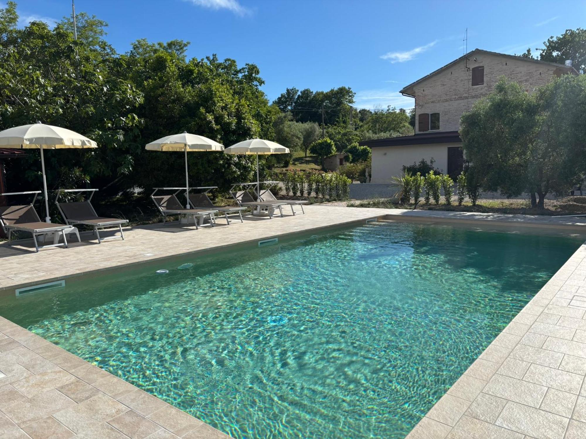 Gastronomic B&B Carlocarla Monte San Pietrangeli Luaran gambar
